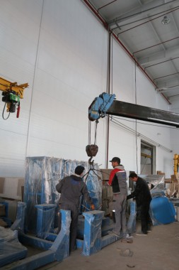 Расстановка нестандартного оборудования на Заводе по производству дизельных двигателей GEVO в Астане