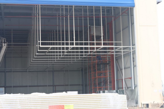 В Астане продолжается строительство камеры окраски и сушки для самолетов