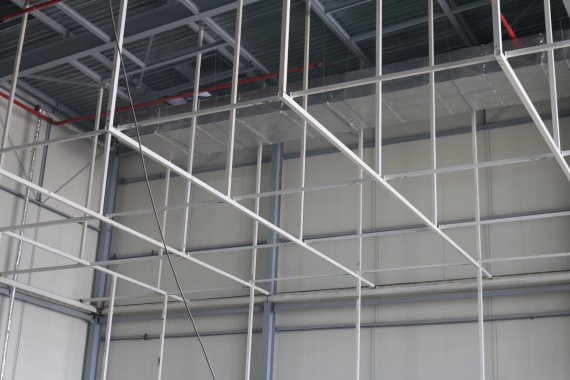 В Астане продолжается строительство камеры окраски и сушки для самолетов