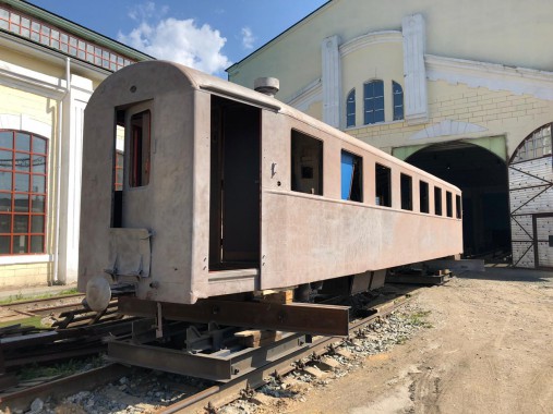 Так выглядит вагон после очистки в дробеструйной камере SPK