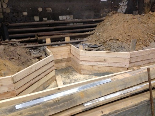 Строительство окрасочно-сушильной камеры для электровозов и локомотивов SPK.