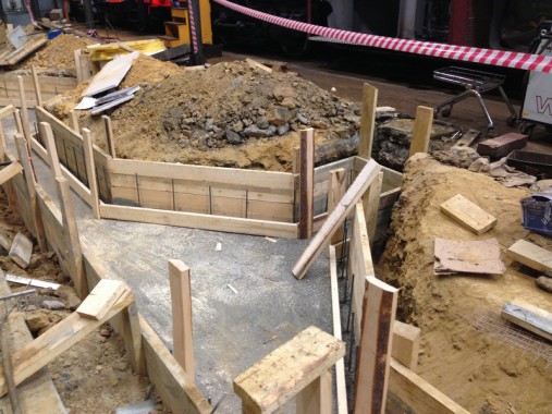 Строительство окрасочно-сушильной камеры для электровозов и локомотивов SPK.