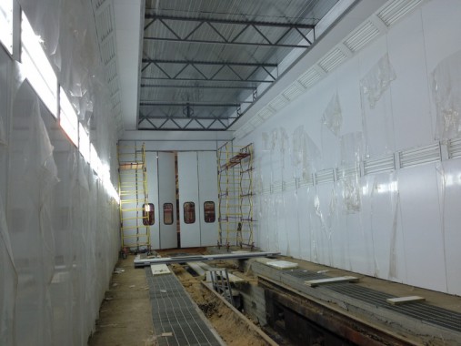 Строительство окрасочно-сушильной камеры для электровозов и локомотивов SPK.