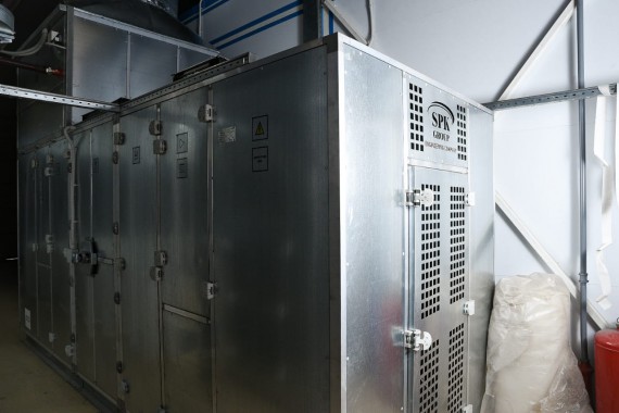 Окрасочно-сушильная камера для легковой коммерческой техники SPK-8.4.4