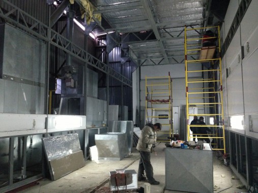 Демонтаж покрасочно-сушильной камеры для металлоконструкций "СтройМеханизация"