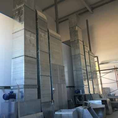 Окрасочно-сушильная камера для дизельных двигателей. Завод по производству дизельных двигателей "Астана Дизель Сервис", Астана (Казахстан)