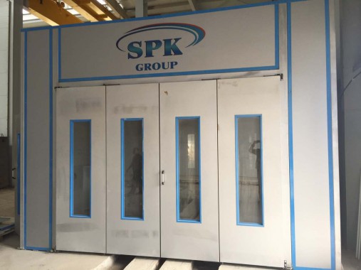 Проходная моечная камера для деталей дизельных двигателей. Завод по производству дизельных двигателей GEVO для локомотивов в Астане (Казахстан)