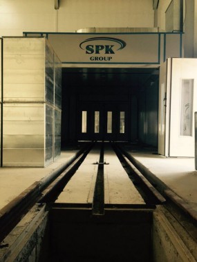 Проходная моечная камера для деталей дизельных двигателей. Завод по производству дизельных двигателей GEVO для локомотивов в Астане (Казахстан)