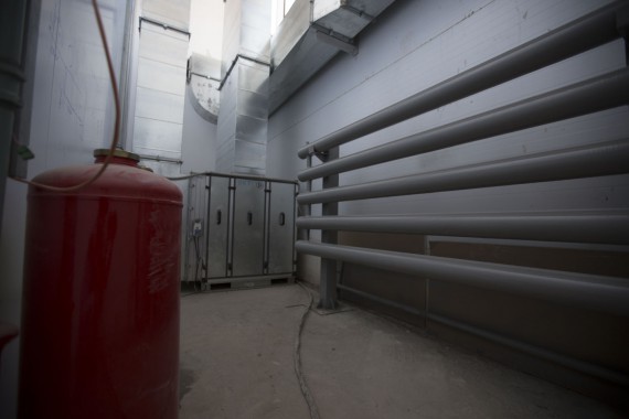 Окрасочно-сушильная камера для дизельных двигателей. Завод по производству дизельных двигателей "Астана Дизель Сервис", Астана (Казахстан)