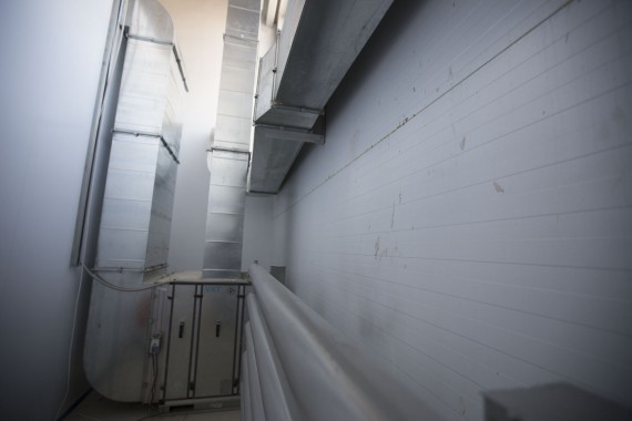 Окрасочно-сушильная камера для дизельных двигателей. Завод по производству дизельных двигателей "Астана Дизель Сервис", Астана (Казахстан)