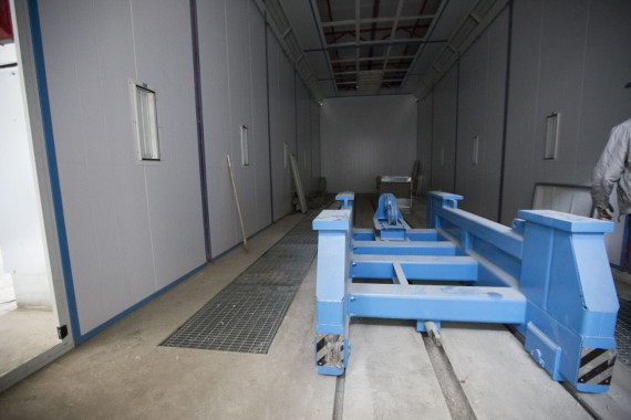 Окрасочно-сушильная камера для дизельных двигателей. Завод по производству дизельных двигателей "Астана Дизель Сервис", Астана (Казахстан)