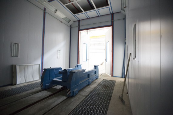 Окрасочно-сушильная камера для дизельных двигателей. Завод по производству дизельных двигателей "Астана Дизель Сервис", Астана (Казахстан)