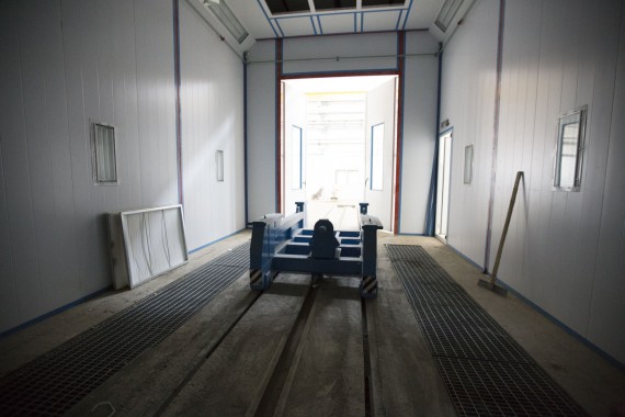 Окрасочно-сушильная камера для дизельных двигателей. Завод по производству дизельных двигателей "Астана Дизель Сервис", Астана (Казахстан)