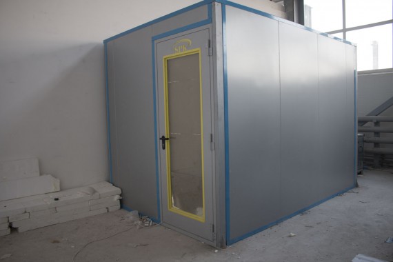 Камера хранения для красок. Астана (Казахстан). 