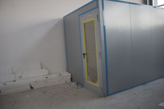 Камера хранения для красок. Астана (Казахстан). 