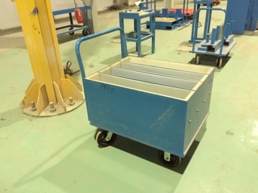 Тележка для вспомогательных крышек