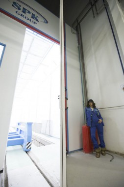 Окрасочно-сушильная камера для дизельных двигателей. Завод по производству дизельных двигателей "Астана Дизель Сервис", Астана (Казахстан)