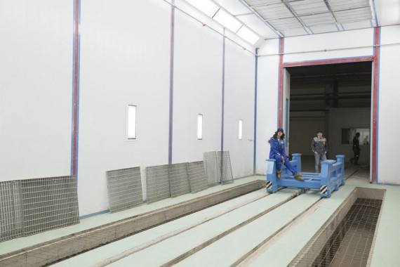 Окрасочно-сушильная камера для дизельных двигателей. Завод по производству дизельных двигателей "Астана Дизель Сервис", Астана (Казахстан)