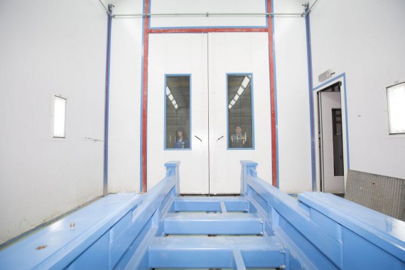 Окрасочно-сушильная камера для дизельных двигателей. Завод по производству дизельных двигателей "Астана Дизель Сервис", Астана (Казахстан)