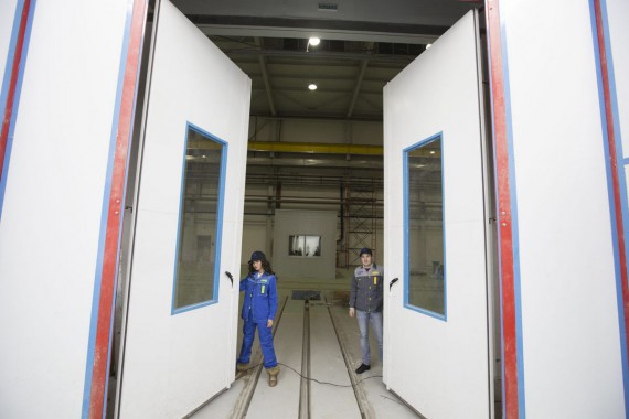 Окрасочно-сушильная камера для дизельных двигателей. Завод по производству дизельных двигателей "Астана Дизель Сервис", Астана (Казахстан)