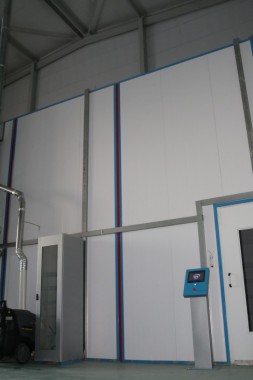 Обитаемая моечная камера. Завод по производству дизельных двигателей GEVO.