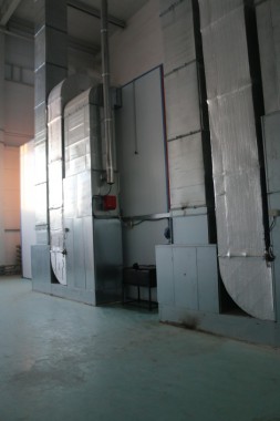 Обитаемая моечная камера. Завод по производству дизельных двигателей GEVO.