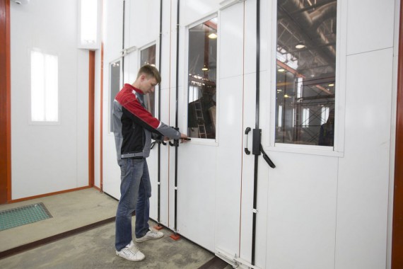 Окрасочно-сушильная камера для вилочных погрузчиков и металлоконструкций (Невьянский Машиностроительный Завод, г. Невьянск, Свердловская область)