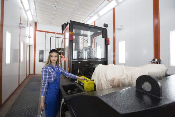 Окрасочно-сушильная камера для вилочных погрузчиков и металлоконструкций (Невьянский Машиностроительный Завод, г. Невьянск, Свердловская область)