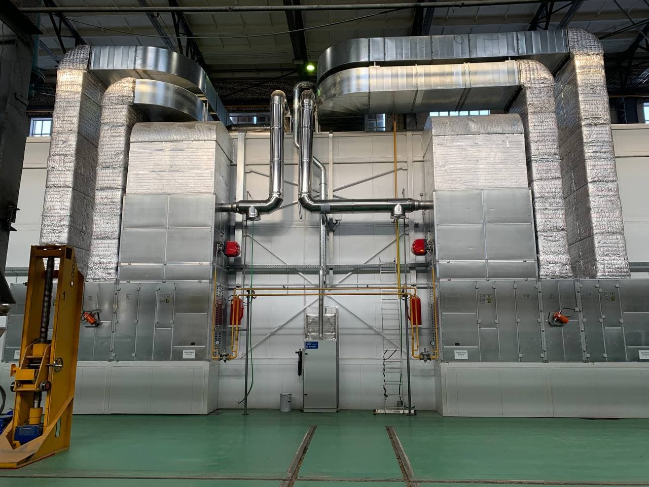 malyarnaya-kamera-dlya-zheleznoj-dorogi