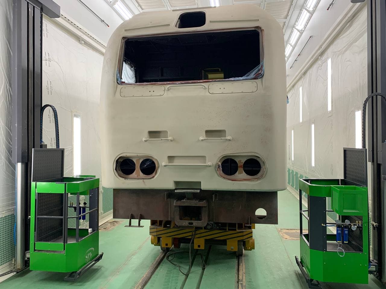 okraska-vagonov-podvizhnogo-sostava